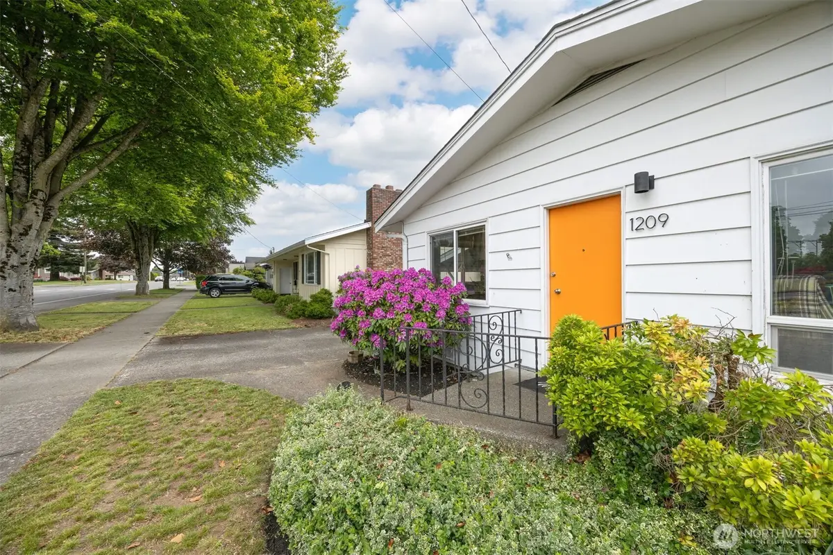 1209 Grover Street, Lynden, WA 98264 - #1