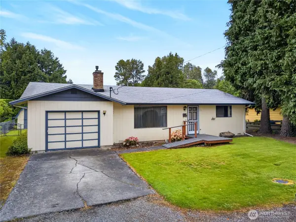 113 N Hawthorne Street, Burlington, WA 98233