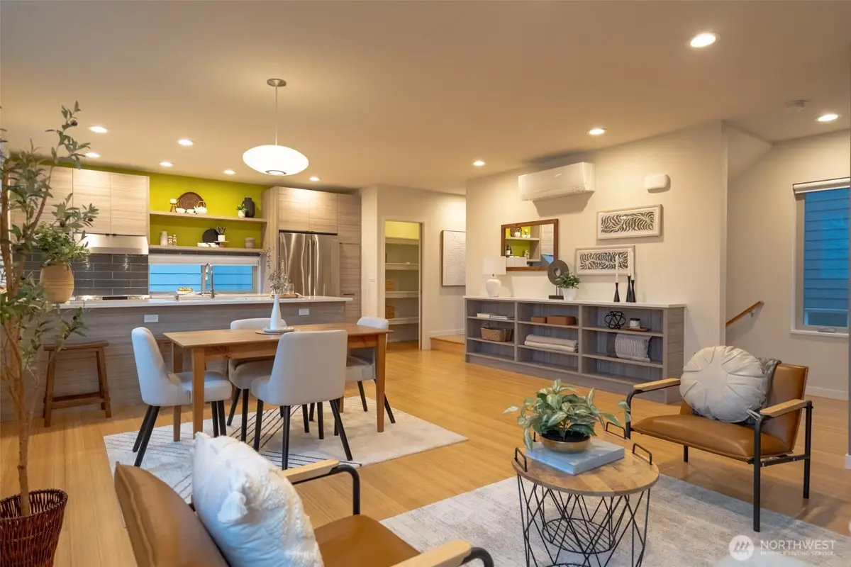 4413 Meridian Avenue N, Seattle, WA 98103 - #1