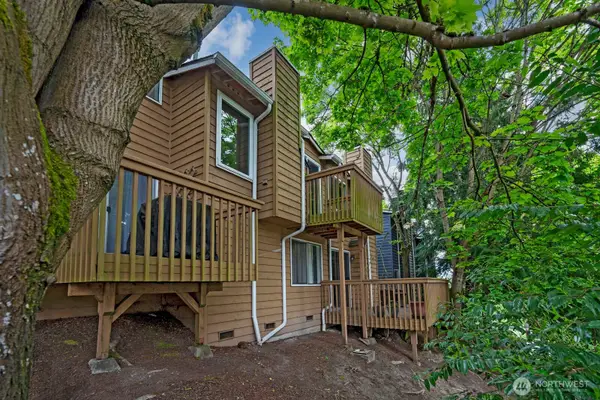 301 W Raye Street #106, Seattle, WA 98119
