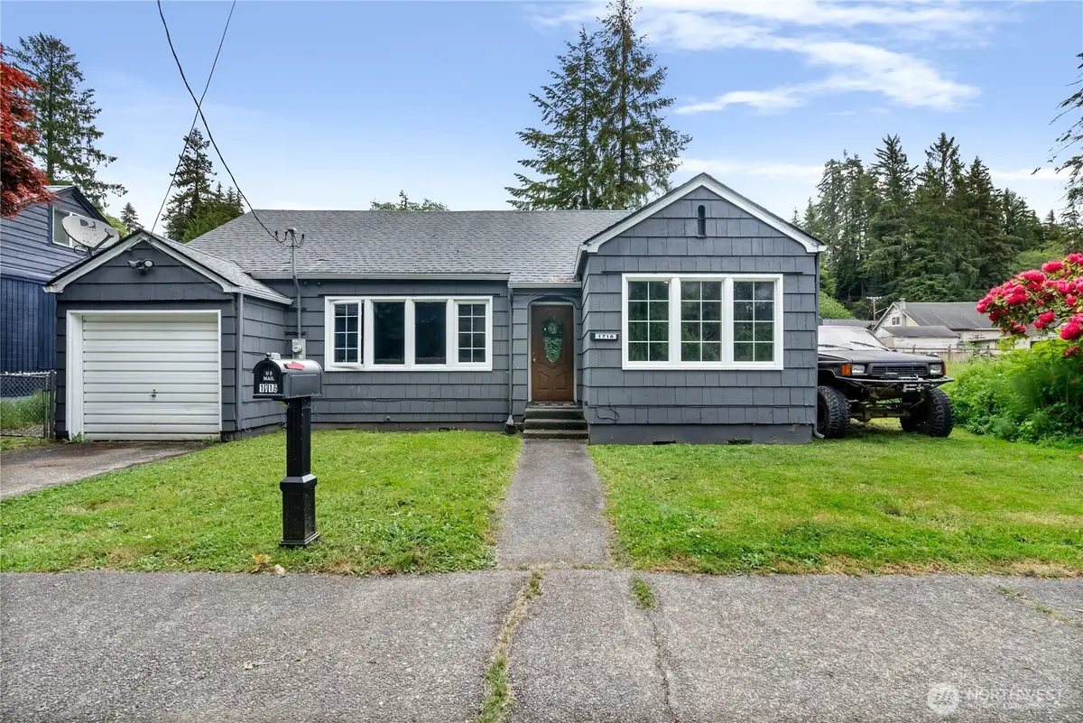 1716 Young Street, Aberdeen, WA 98520 - #1