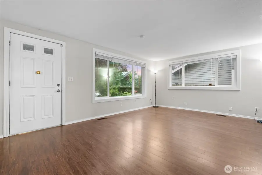 918 Maple Street, Everett, WA 98201 - #3