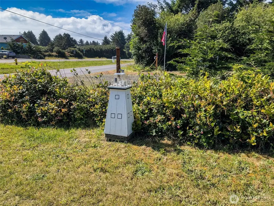 313 Ocean Shores Boulevard Nw, Ocean Shores, WA 98569 - #3