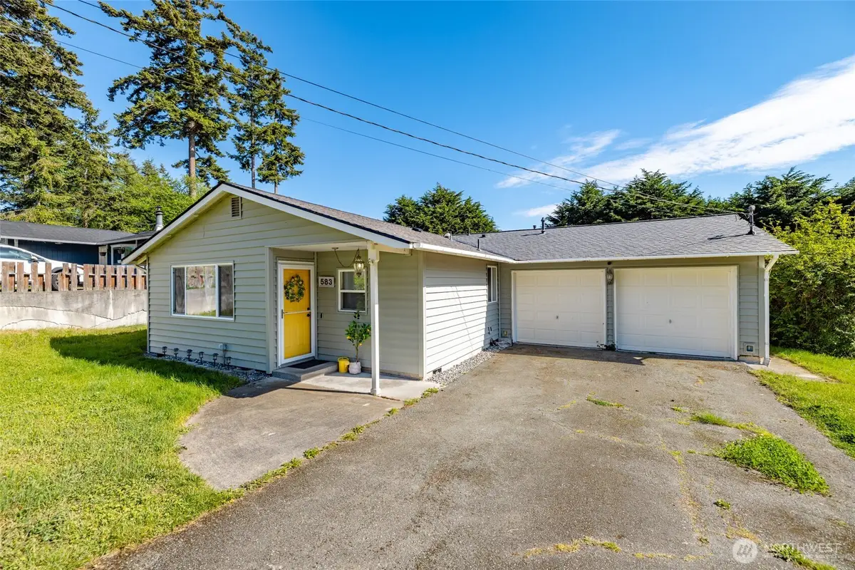 583 Salal Street, Oak Harbor, WA 98277 - #1