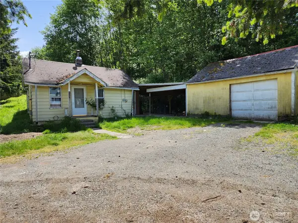 111 Cedar Avenue S, Eatonville, WA 98321