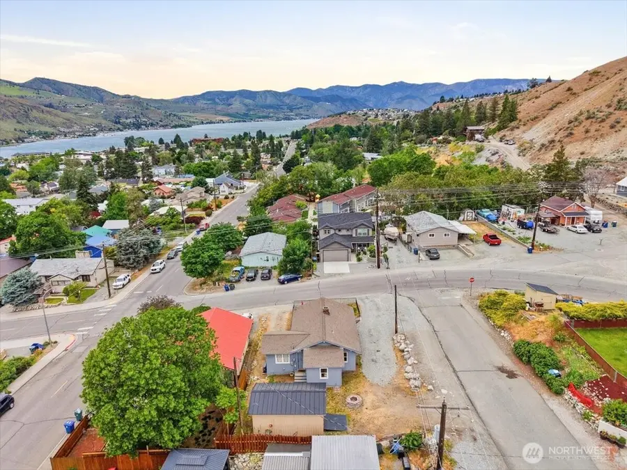 608 N Bradley Street, Chelan, WA 98816 - #3
