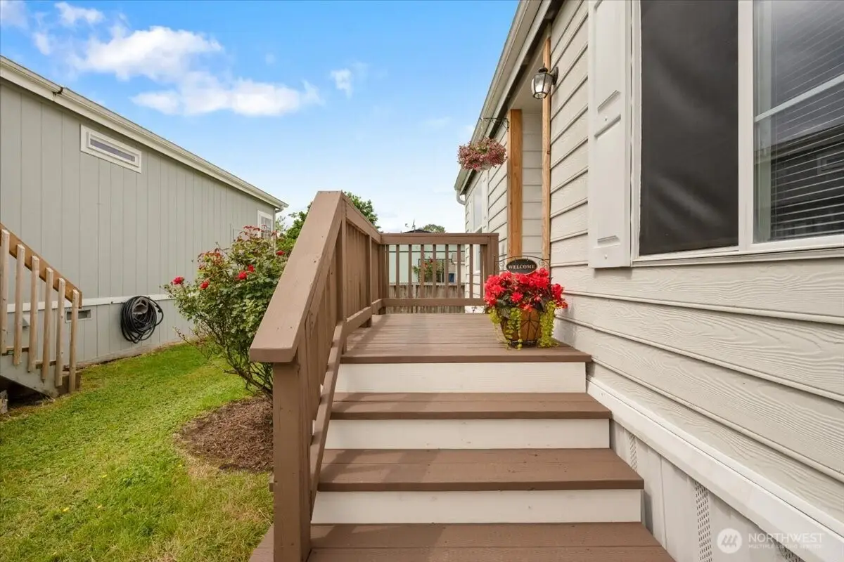 300 Park Avenue #18, Buckley, WA 98321 - #1