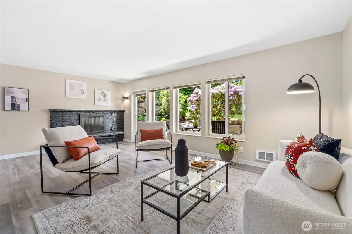 75 E Lynn Street #B, Seattle, WA 98102 - #1
