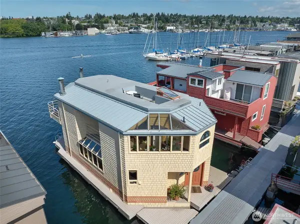 10 E Roanoke Street #8, Seattle, WA 98102