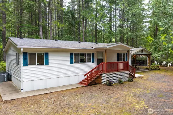 10 N Duckabush Drive W, Hoodsport, WA 98548