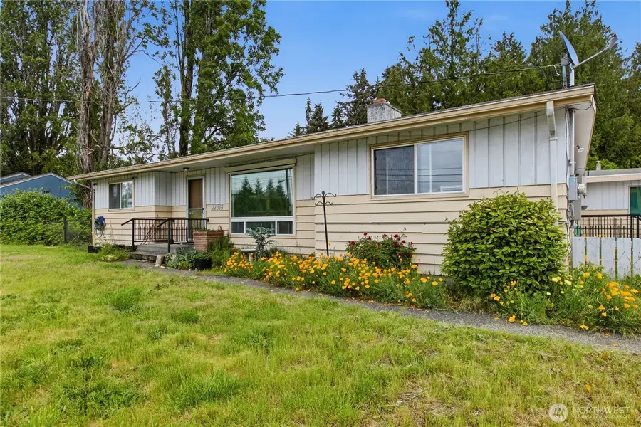 22616 24th Avenue S, Des Moines, WA 98198 - #2