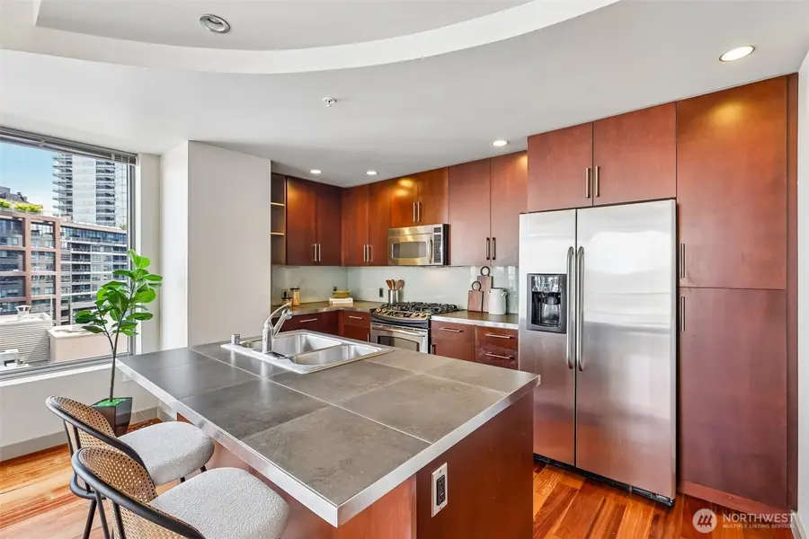 910 Lenora Street #S1201, Seattle, WA 98121 - #2