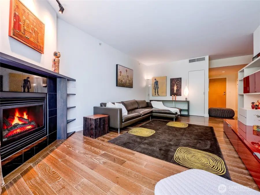 2929 1st Avenue #207, Seattle, WA 98121 - #3