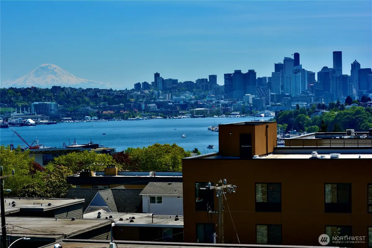 4020 Aurora Avenue N #304, Seattle, WA 98103 - #1