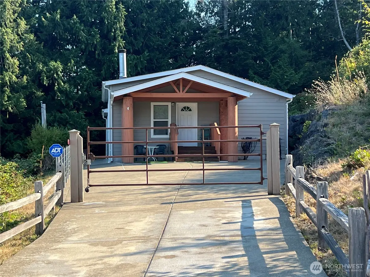 61 Nevergiveup Road, Brinnon, WA 98320 - #1