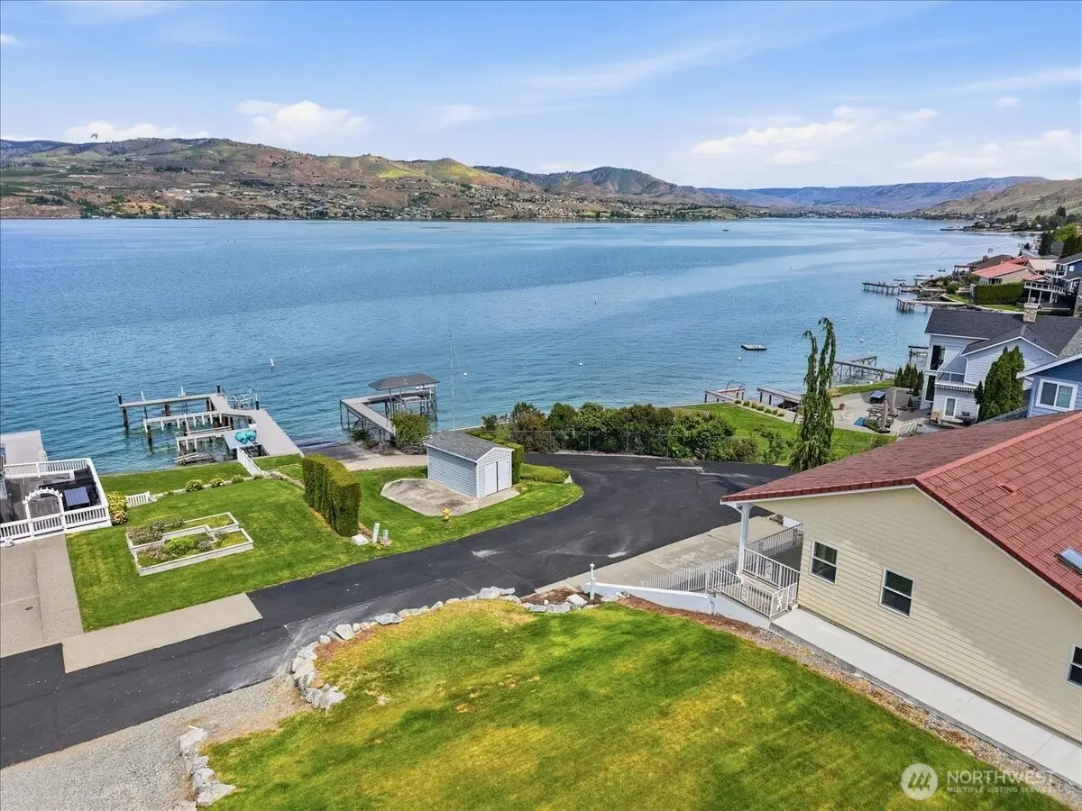 1496 S Lakeshore Road, Chelan, WA 98816 - #1