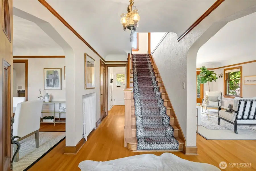 3608 43rd Avenue Ne, Seattle, WA 98105 - #3
