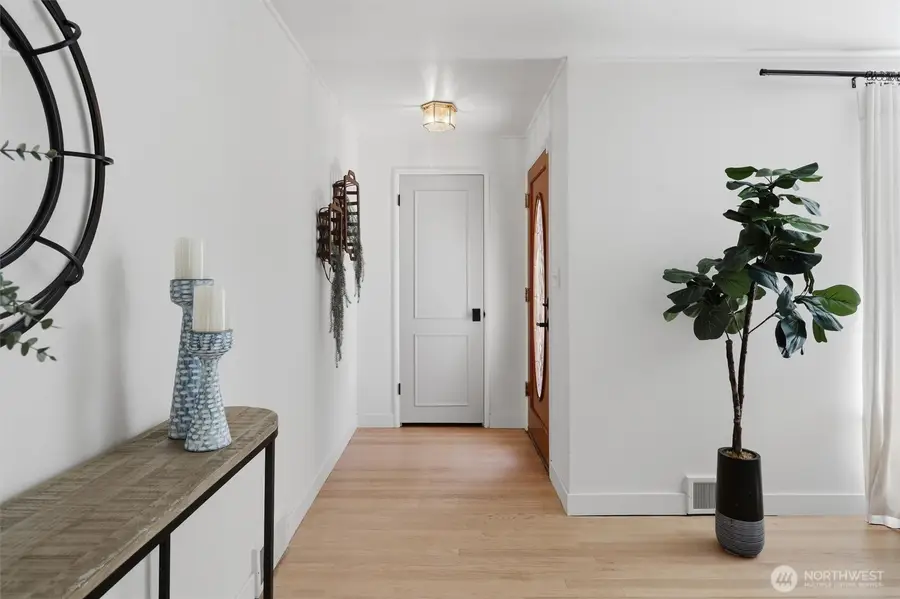 4076 NE 87th Street, Seattle, WA 98115 - #2