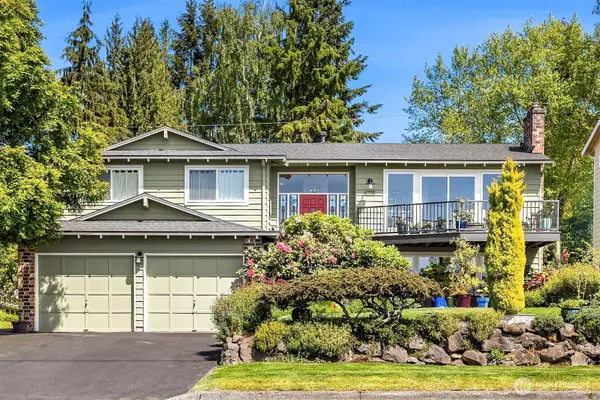 1033 8th Avenue S, Edmonds, WA 98020