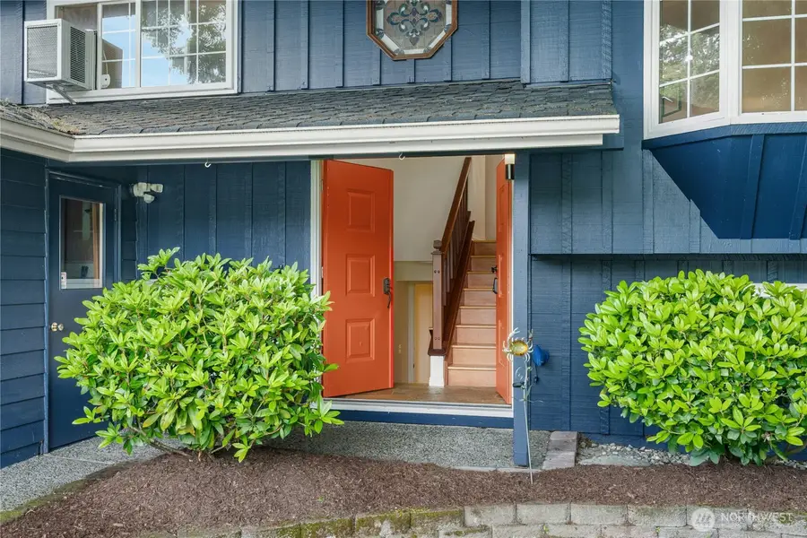 17518 NE 22nd Court, Redmond, WA 98052 - #2