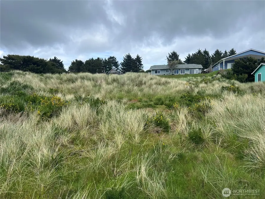 32900 & 32808 I Street #3 & 4, Ocean Park, WA 98640 - #2