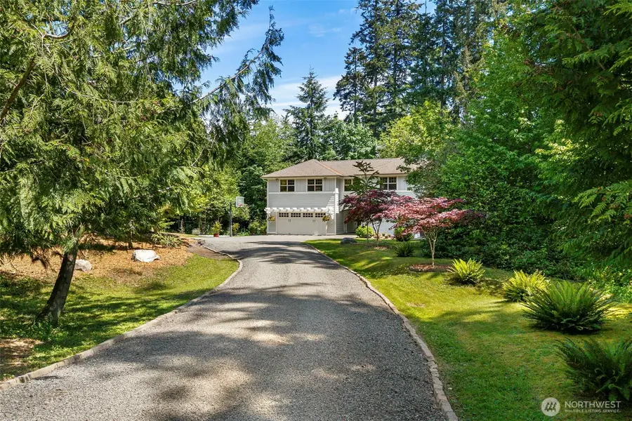 4810 Rose Avenue Ne, Bainbridge Island, WA 98110 - #3
