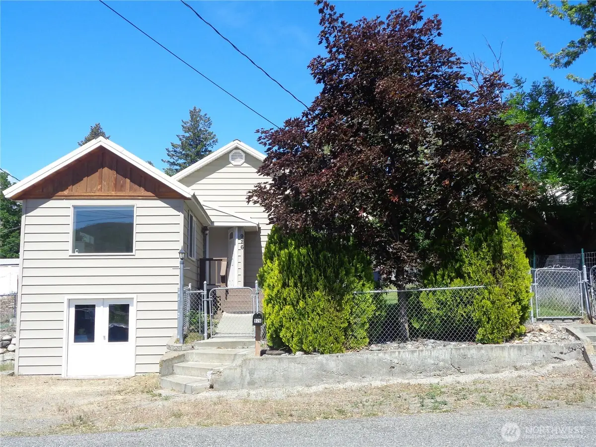 926 4th Avenue S, Okanogan, WA 98840 - #1