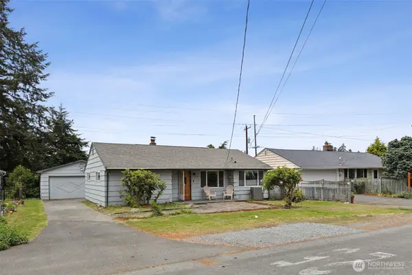 15729 Midvale Avenue N, Shoreline, WA 98133