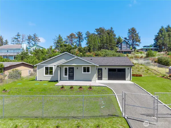 35312 I Place, Ocean Park, WA 98640