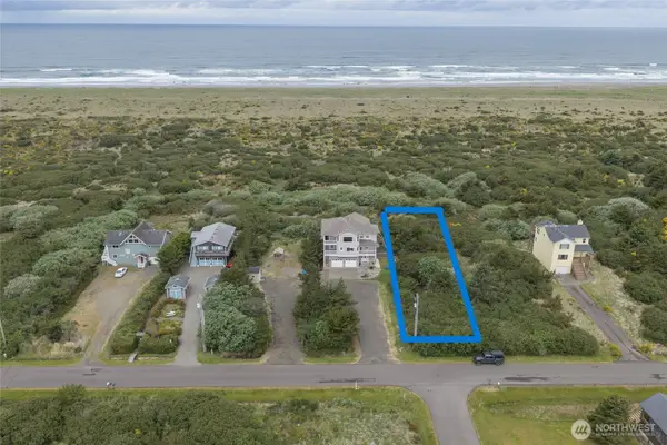 763 S Sand Dune Avenue Sw #13, Ocean Shores, WA 98569