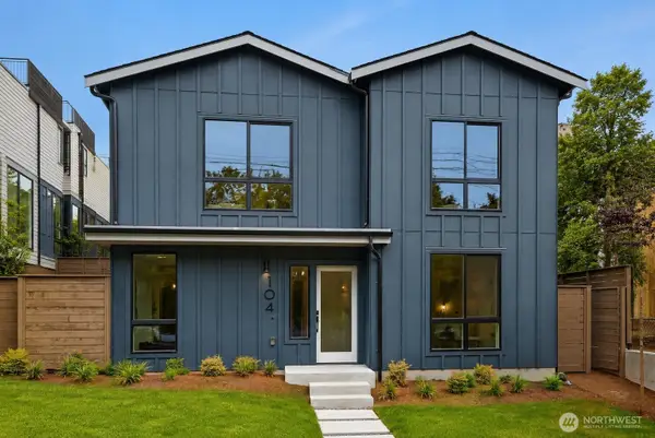 104 NE 44th Street, Seattle, WA 98105
