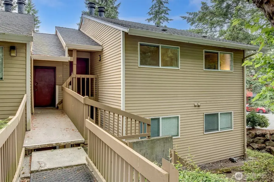 8642 164th Avenue Ne #B204, Redmond, WA 98052 - #2