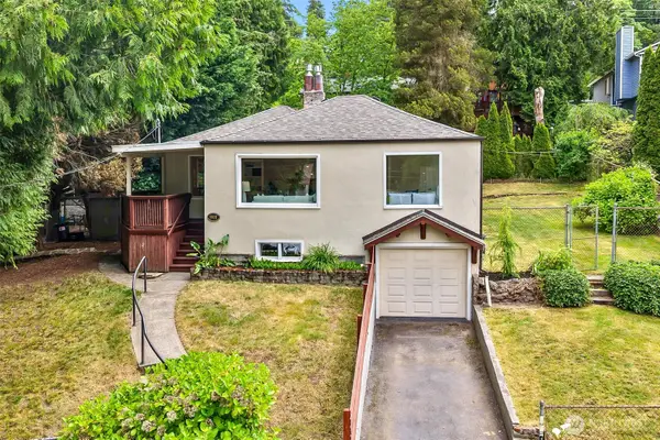 8800 Ravenna Avenue Ne, Seattle, WA 98115