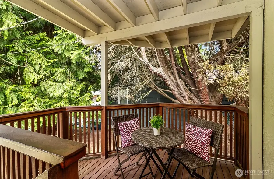 8800 Ravenna Avenue Ne, Seattle, WA 98115 - #2