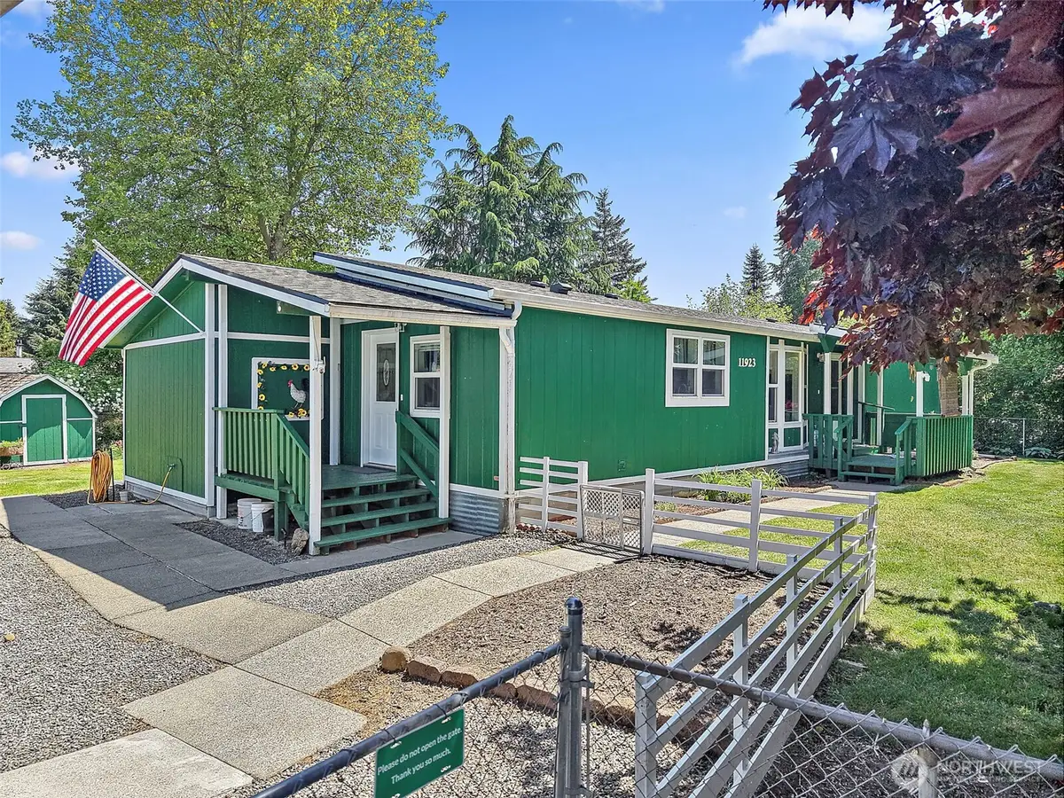 11923 240th Avenue Ct E, Buckley, WA 98321 - #1