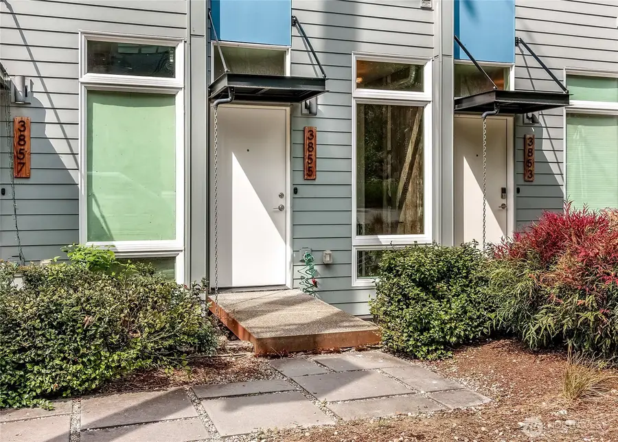 3855 21st Avenue Sw, Seattle, WA 98106 - #2