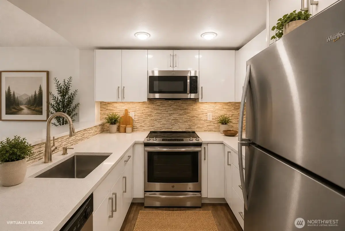 13717 Linden Avenue N #221, Seattle, WA 98133 - #1