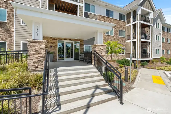 3803 17th Street Sw #106, Puyallup, WA 98373