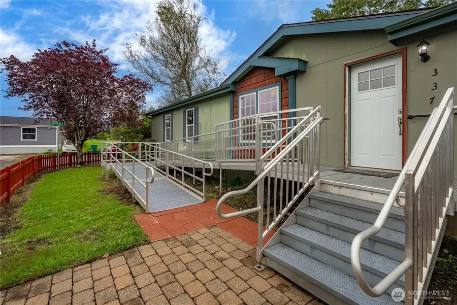 337 Redwood Street, Enumclaw, WA 98022 - #2