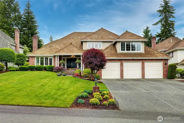 22519 SE 46th Place, Redmond, WA 98075