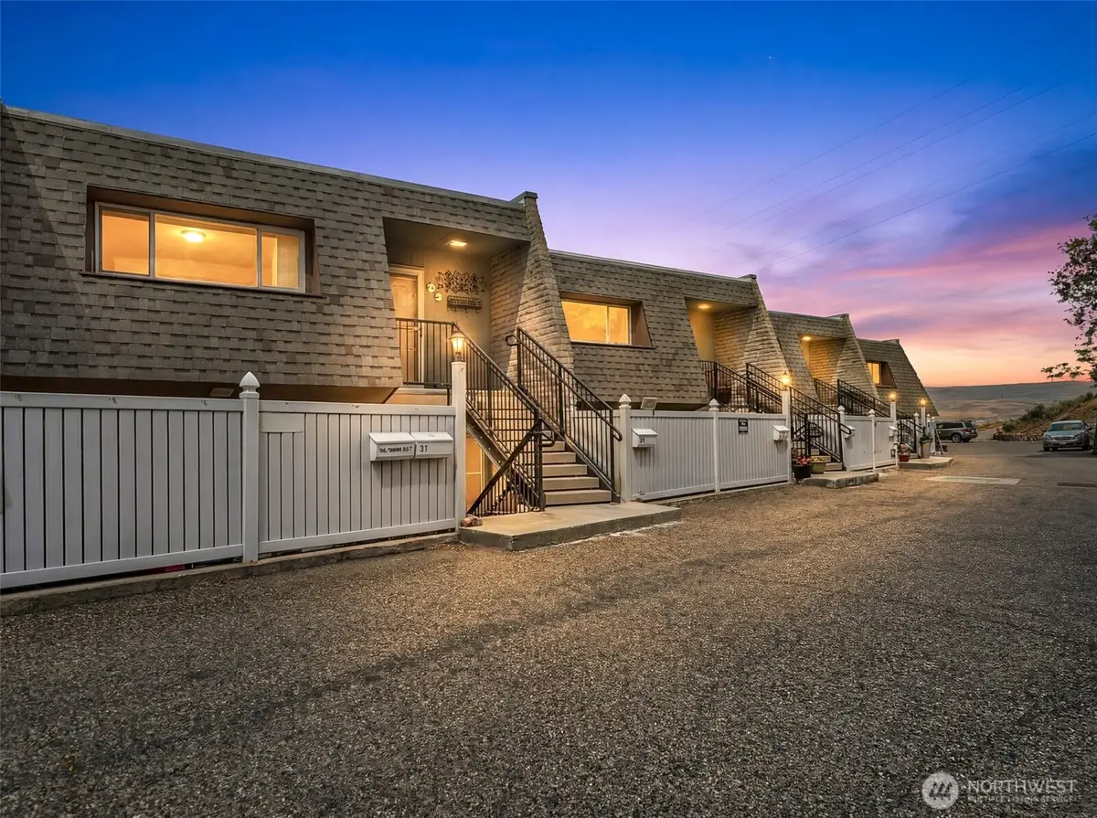 1818 Skyline Drive #32, Wenatchee, WA 98801 - #1