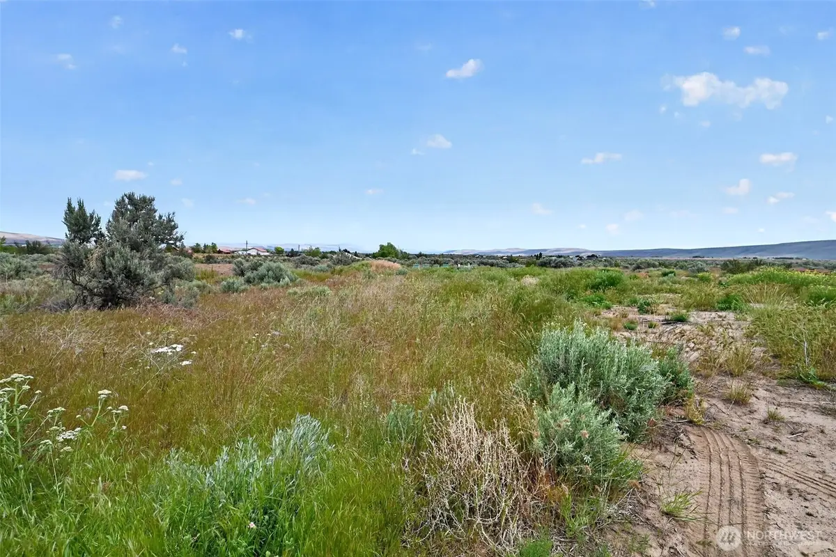 130 Red Tail Road #2, Yakima, WA 98908 - #1
