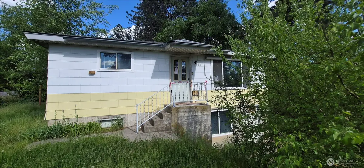 611 S Farr Rd, Spokane, WA 99206 - #1
