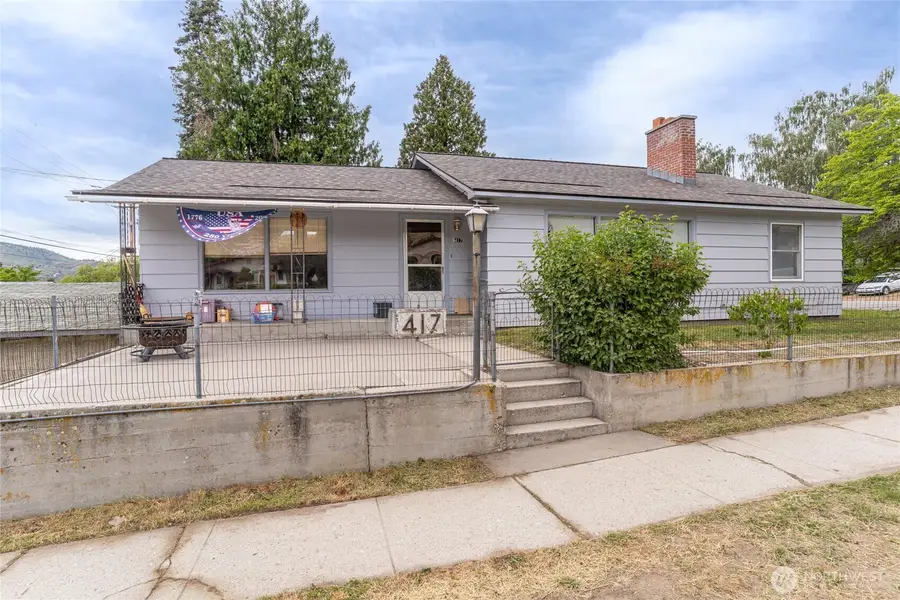 417 N Sanders Street, Chelan, WA 98816 - #3