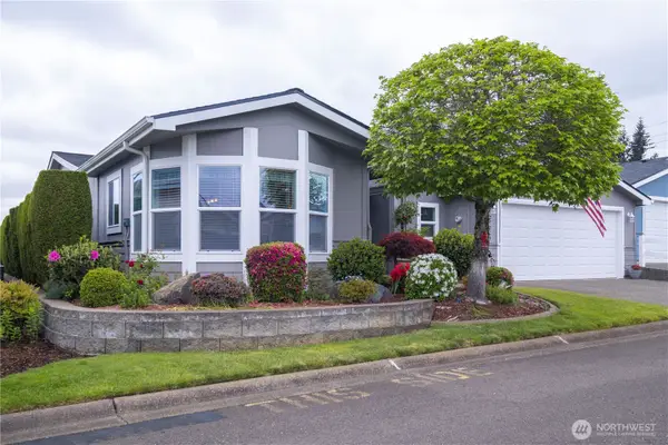 27229 217th Place Se, Maple Valley, WA 98038