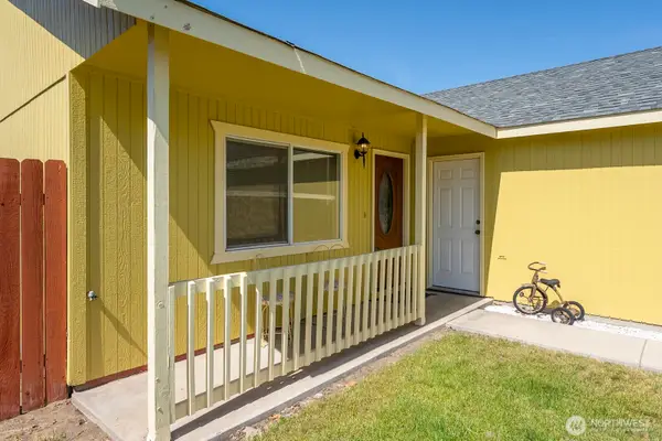 1454 S Cougar Drive, Moses Lake, WA 98837
