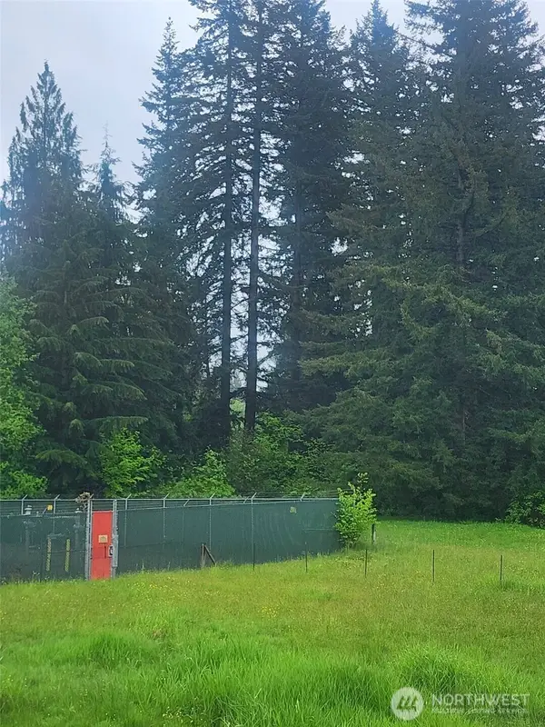 128 Hwy 92, Lake Stevens, WA 98258
