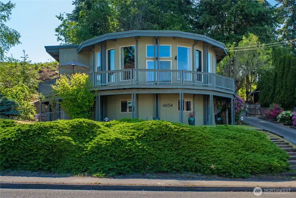 4654 N Vassault Street, Tacoma, WA 98407