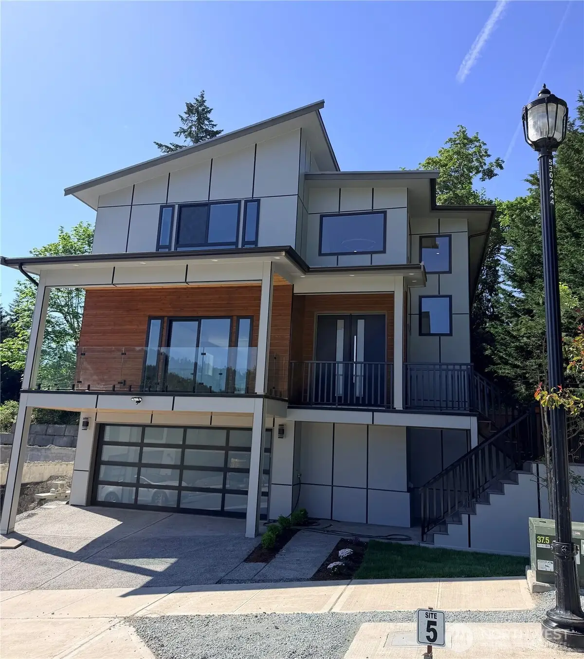 4305 NE 26 Place, Renton, WA 98059 - #1