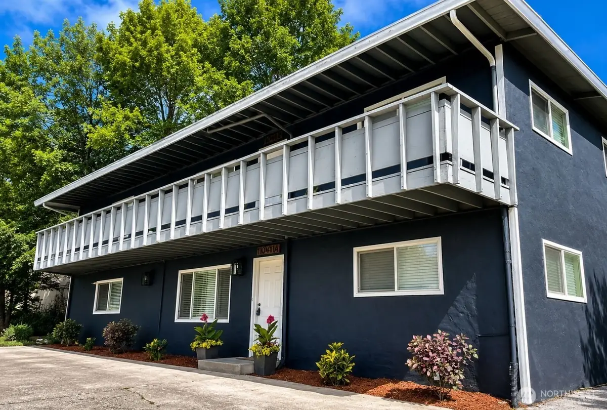 10417 Aqua Way S, Seattle, WA 98168 - #1